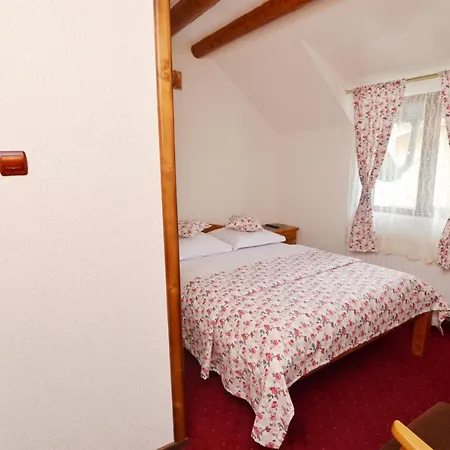 Casa Bangala Din Fundata Brasov